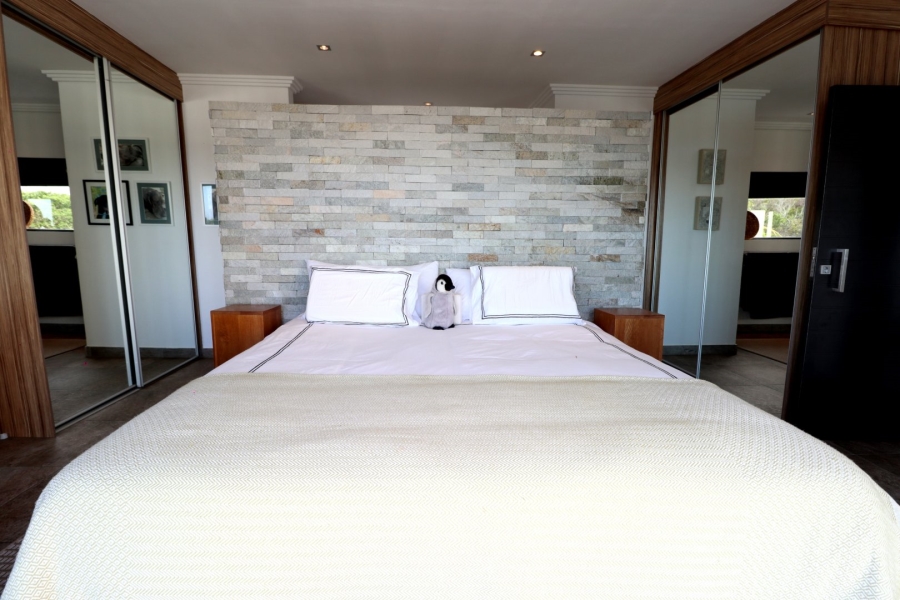 4 Bedroom Property for Sale in Seaview Eastern Cape